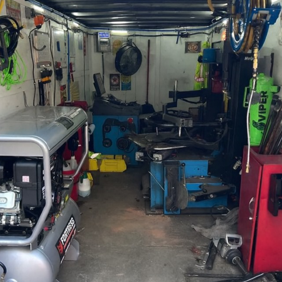 mobile truck for mechanics